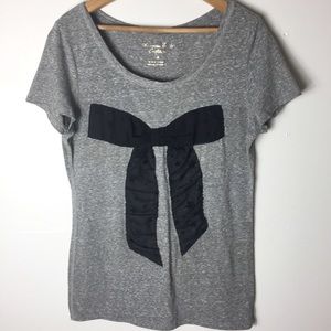 American Eagle Gray Bow Romantic L Stretch Tee